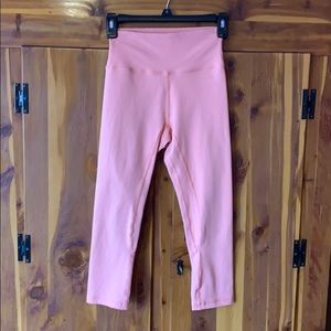 NWOT Til You Collapse Crop Leggings